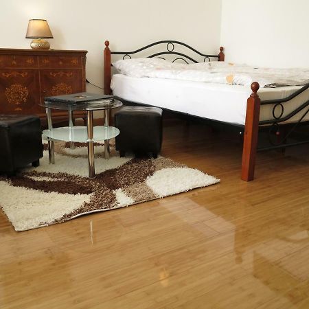 Small Luxury Kapitol Apartment Wiedeń Zewnętrze zdjęcie