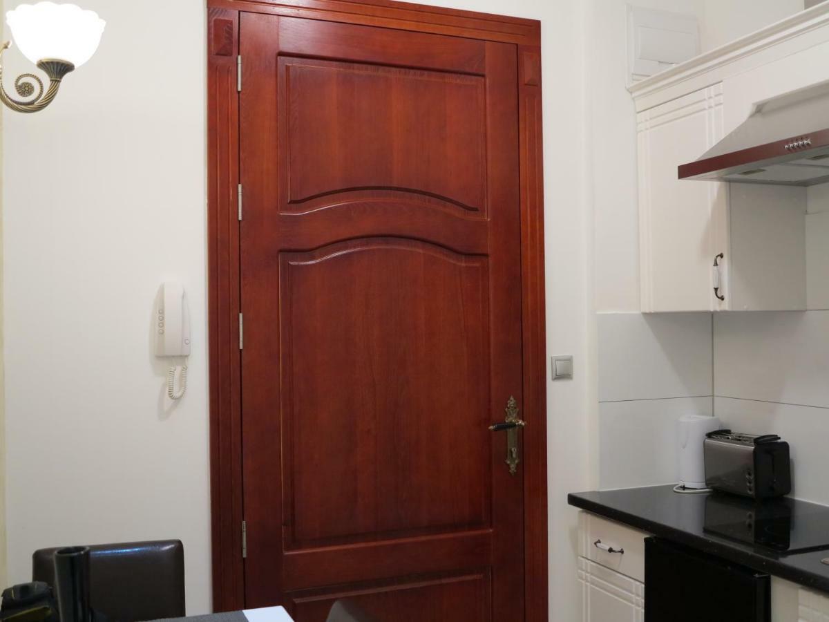 Small Luxury Kapitol Apartment Wiedeń Zewnętrze zdjęcie