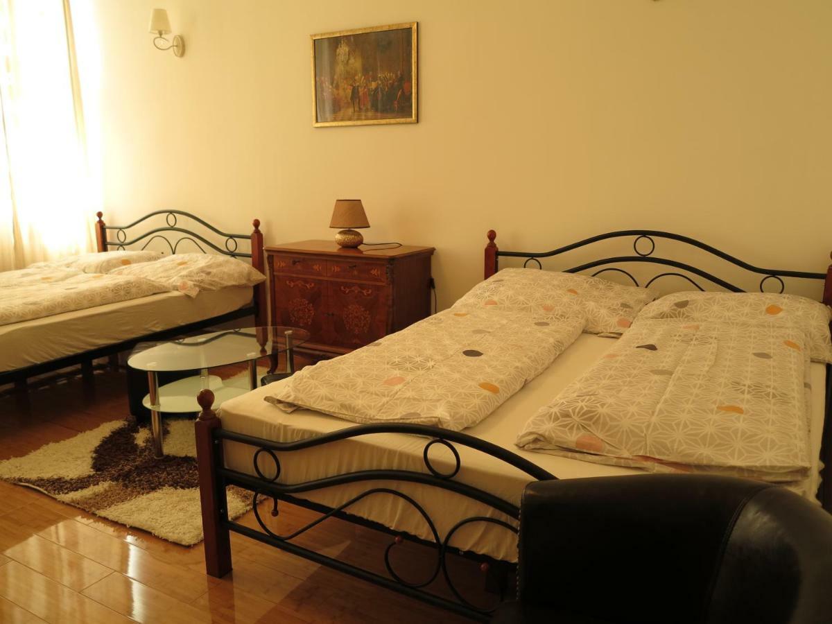 Small Luxury Kapitol Apartment Wiedeń Zewnętrze zdjęcie