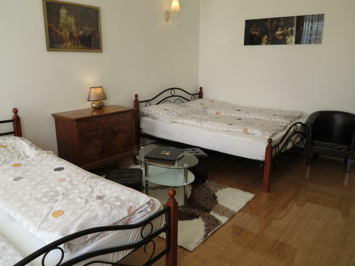 Small Luxury Kapitol Apartment Wiedeń Zewnętrze zdjęcie