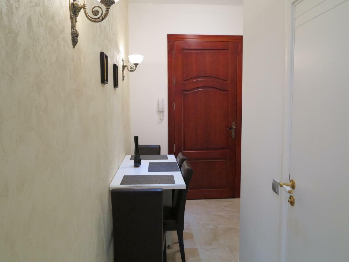 Small Luxury Kapitol Apartment Wiedeń Zewnętrze zdjęcie