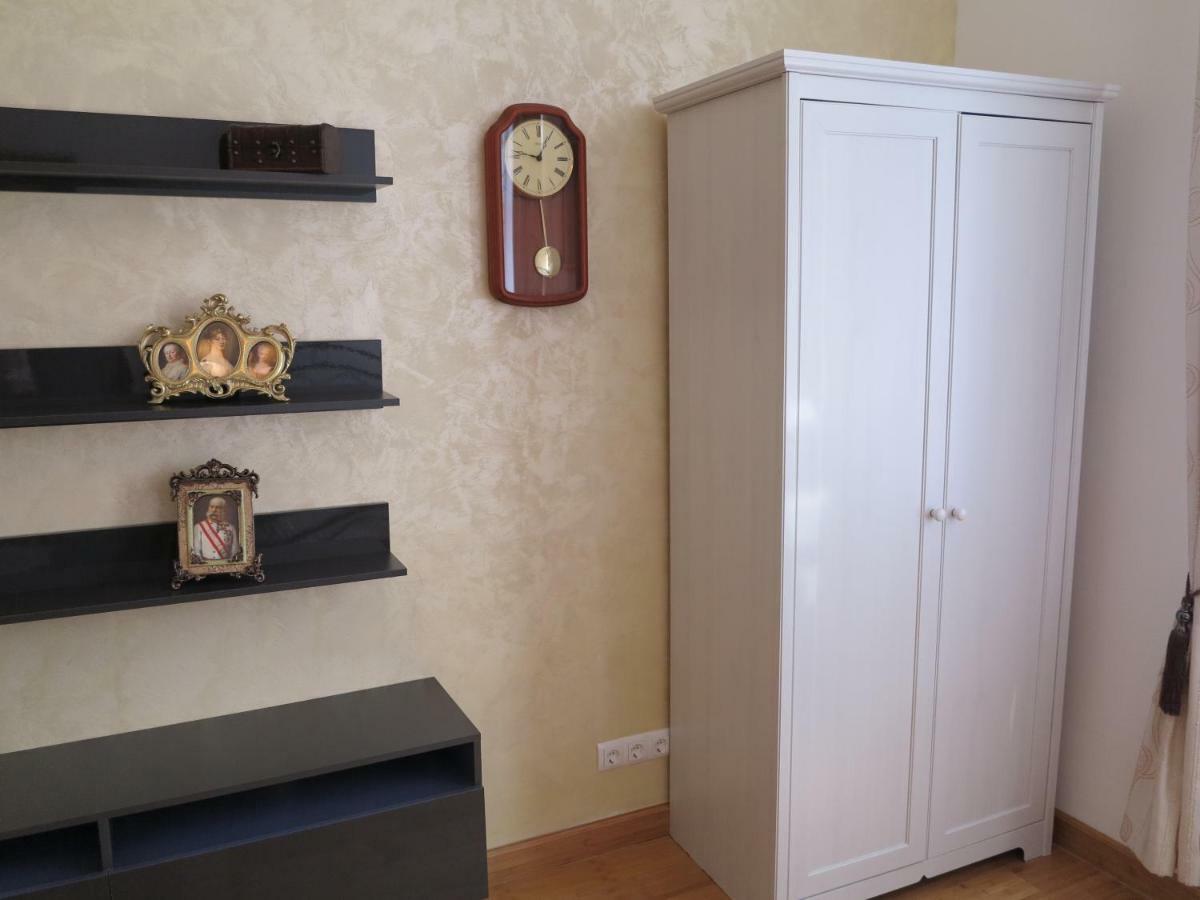 Small Luxury Kapitol Apartment Wiedeń Zewnętrze zdjęcie