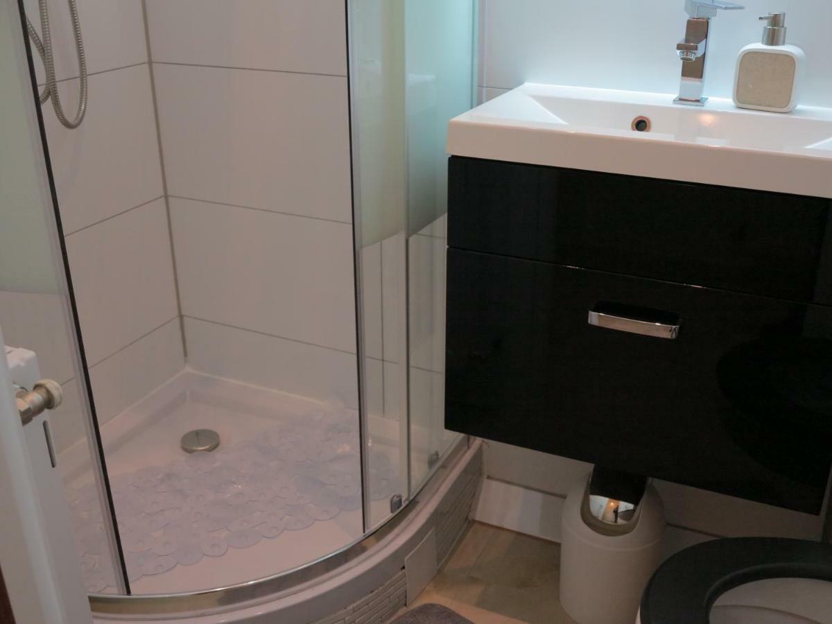 Small Luxury Kapitol Apartment Wiedeń Zewnętrze zdjęcie
